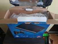 PlayStation 3 super slim z pudełkiem
