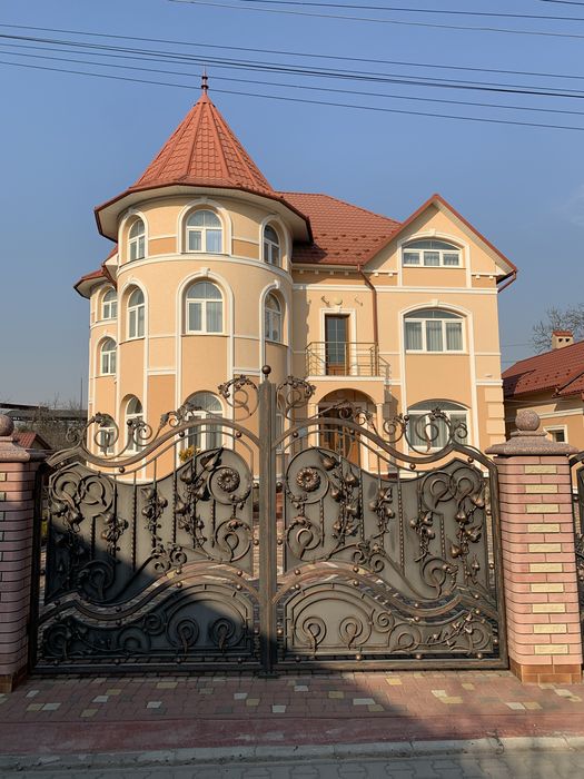 Будинок в буковинській Конча-Заспі