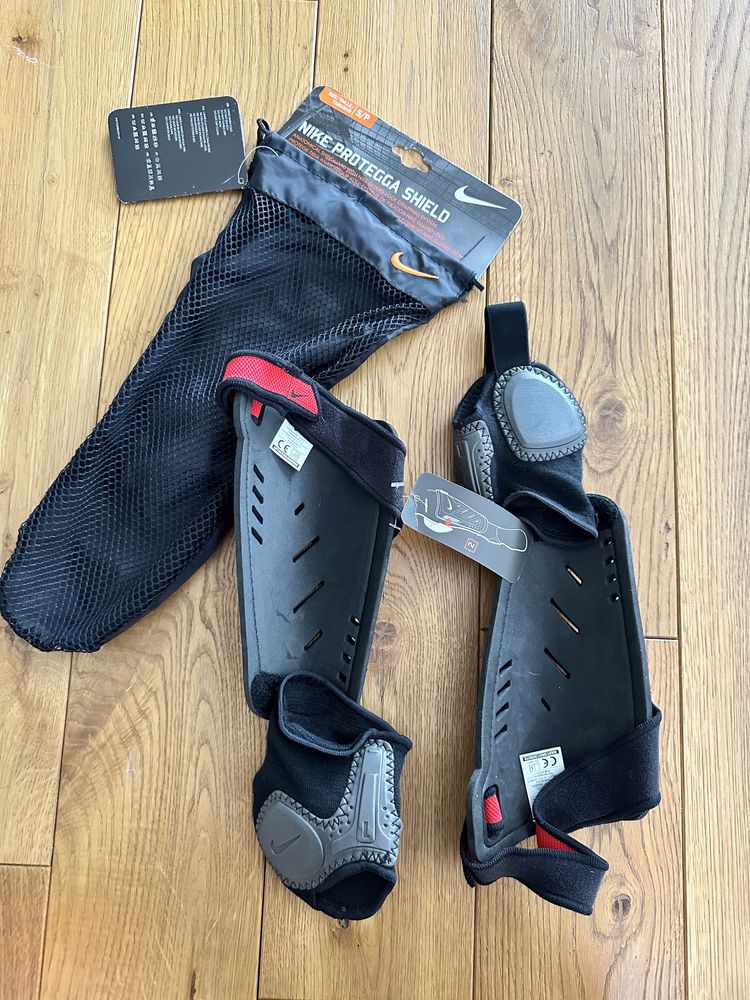 Nike nowe ochraniacze s piłkarskie protektor na lydki