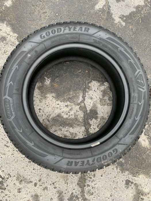 Шини 255/55 R18 Goodyear  зима 8,5 мм 2023 рік