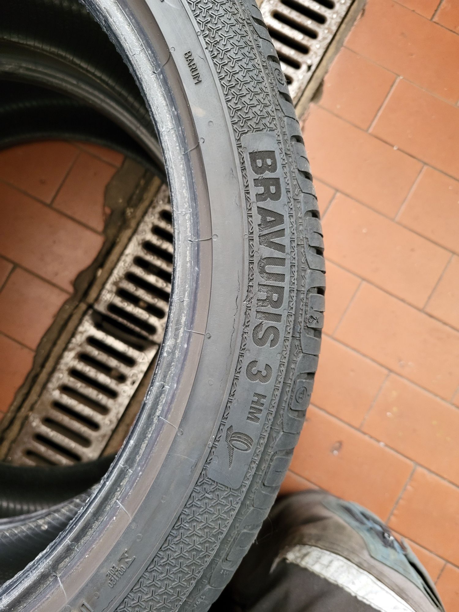 Opony letnie Barum 245/40 R19 - 2 sztuki DOT0919 7mm