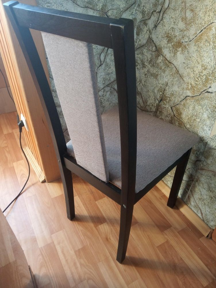 Стілець -крісло для кімнати