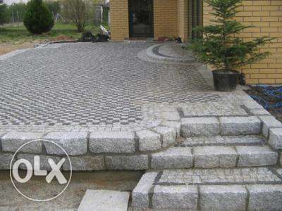 Kamień murowy z granitu KRAWĘŻNIK kostka granitowa 40x20x10