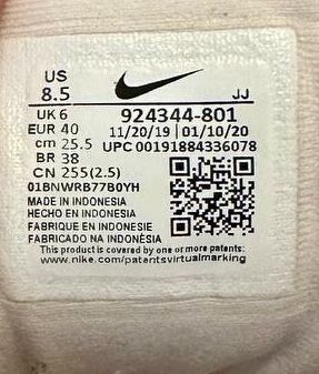 Кросівки Nike Wmns Flex Essential Tr