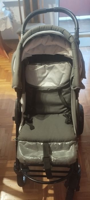 Wózek spacerowy bardzo wygodny