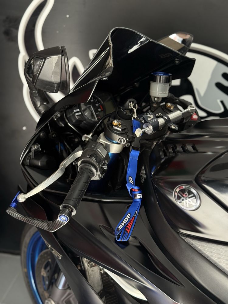 Yamaha R6 2017 como nova