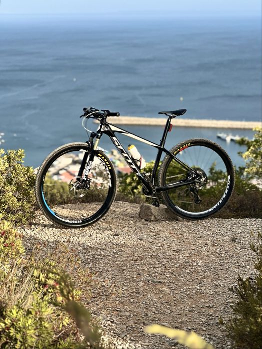 Bicicleta Scott Scale 910 - Carbono