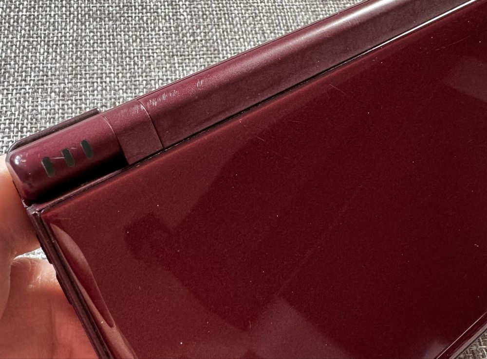 Nintendo DSI XL z polskiej dystrybucji full zestaw.