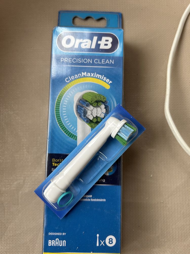 Насадки для зубної щітки Braun Oral-b