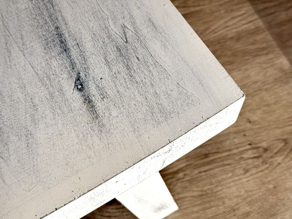 Banco rústico branco vintage fotografia criança