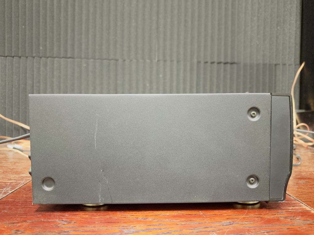 Amplituner Kenwood KR-V7070