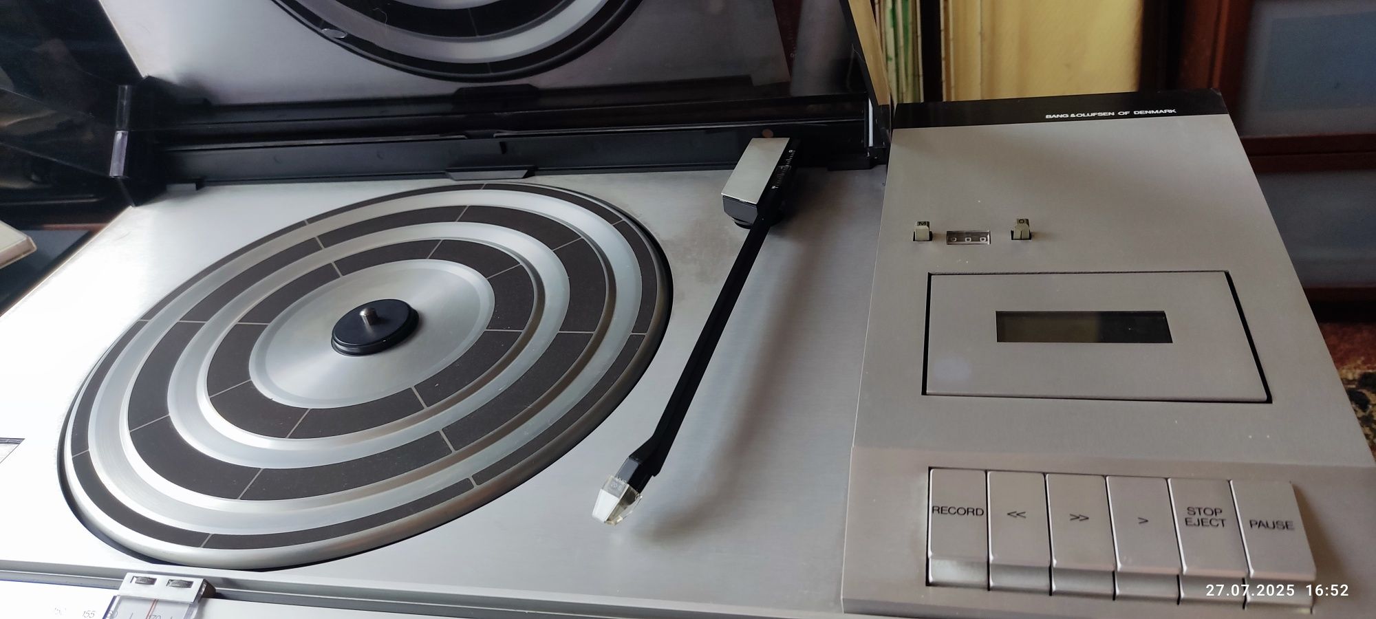 Bang& Olufsen BEOCENTER 4600