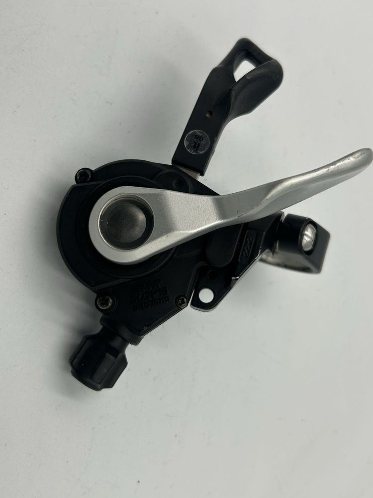 Manetka shimano deore xt sl-m770