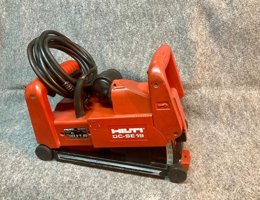 Hilti bruzdownica+odkurzacz+2 wiertaki