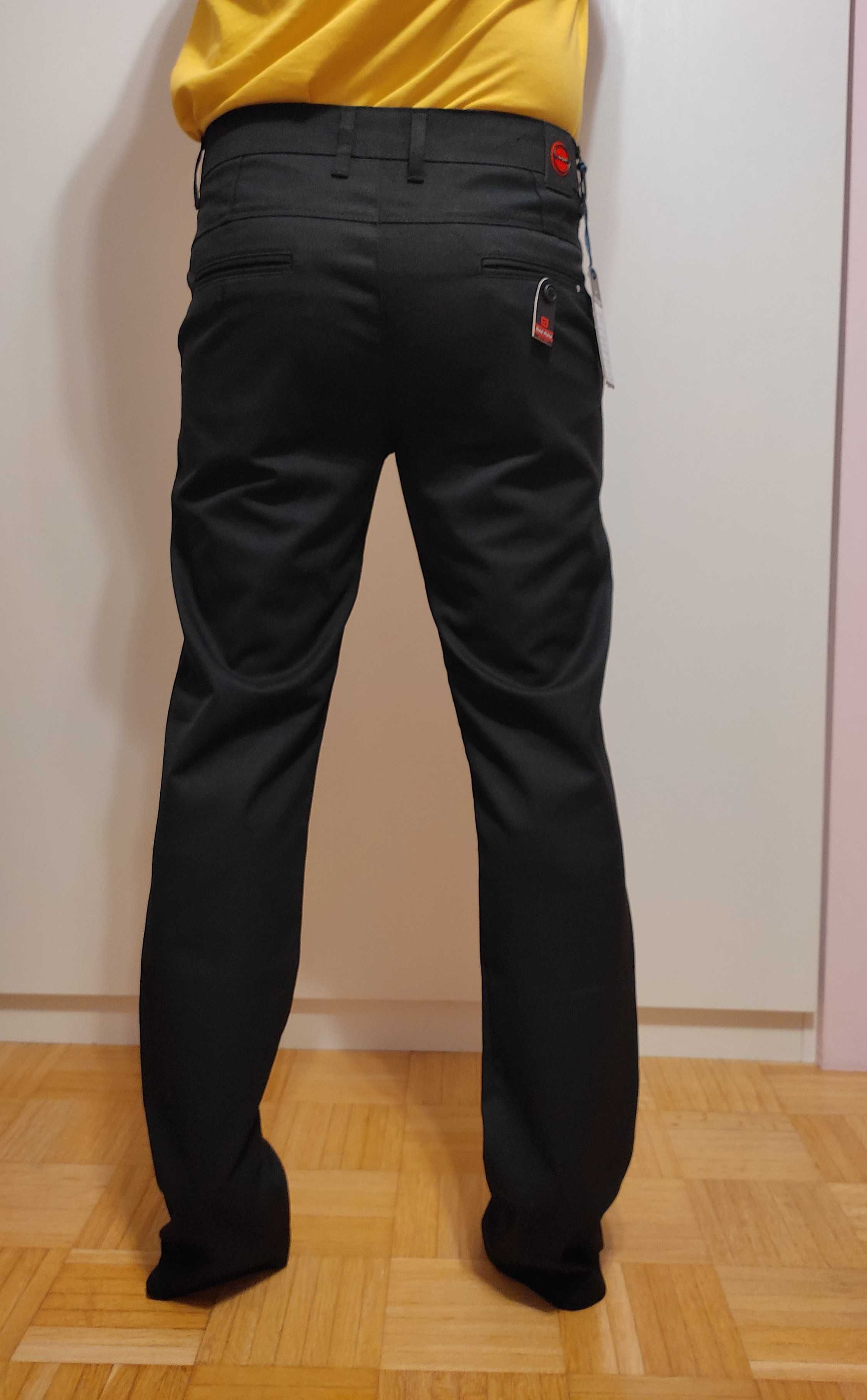 Czarne spodnie 34/34 materiał jeans Casual eleganckie