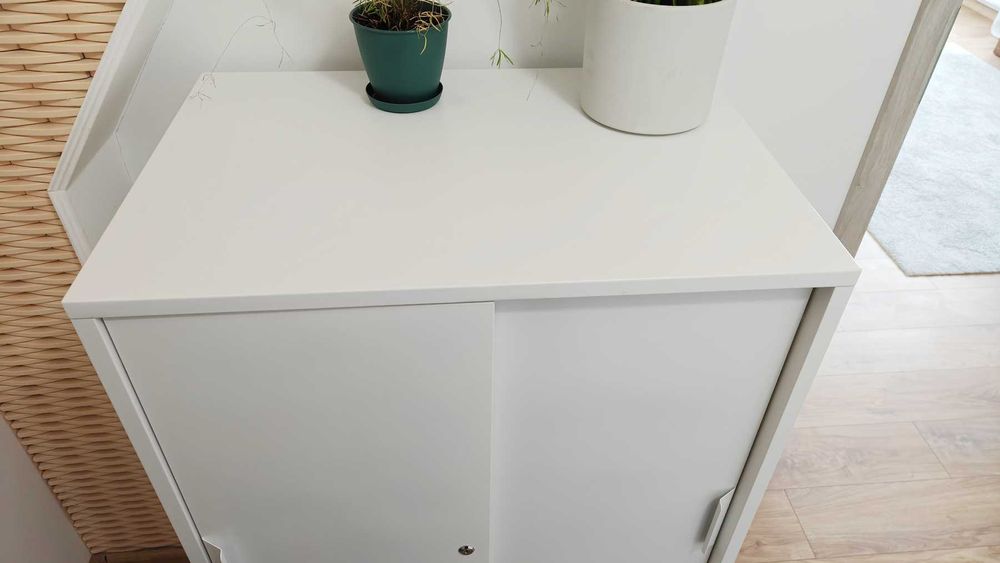 Pojemna, zamykana szafka IKEA TROTTEN 80x55x110 cm – jak nowa!