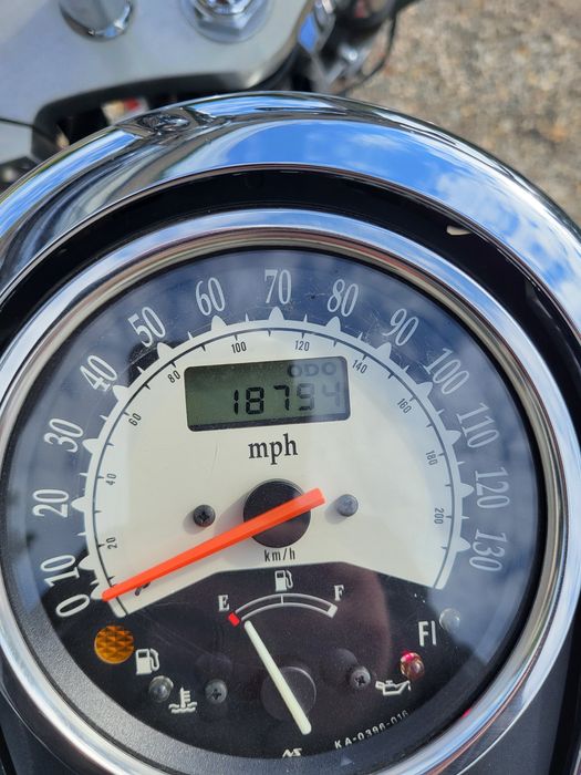 Sprzedam lub zamienię  Kawasaki vn 900 custom może zamiana na samochód