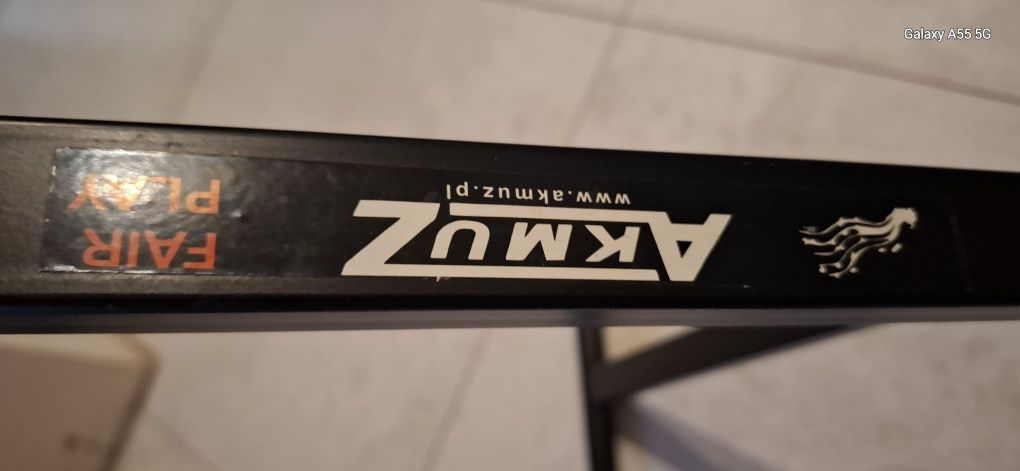 Statyw z regulacja pod keyboard