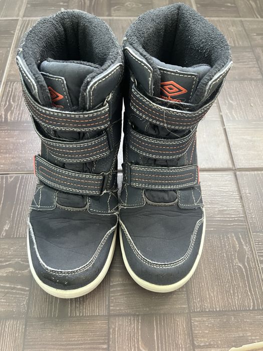 Чоботи зимові 35р