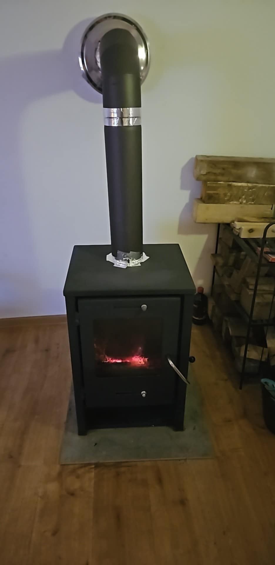Piec kominkowy kominek z szybą koza stalowy 6.8kW wolnostojący