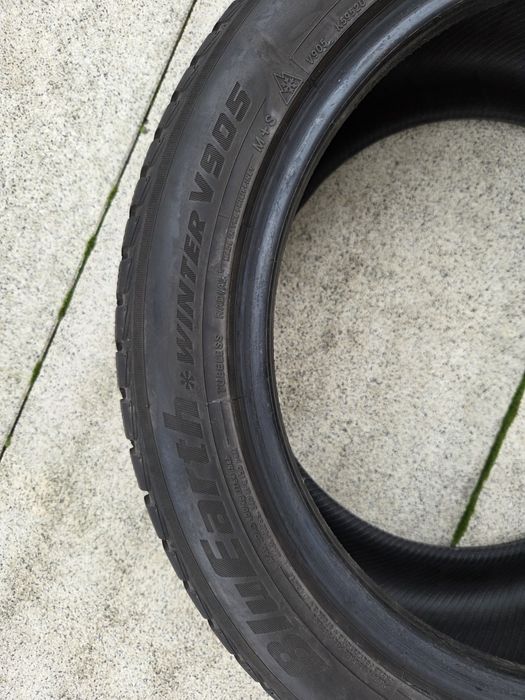 Opony zimowe YOKOHAMA 245/45/18 - 2020 rok