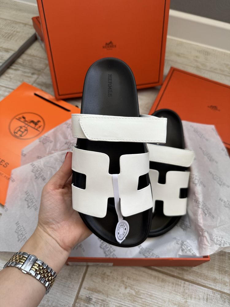 Шьлопанці Hermes Chypre