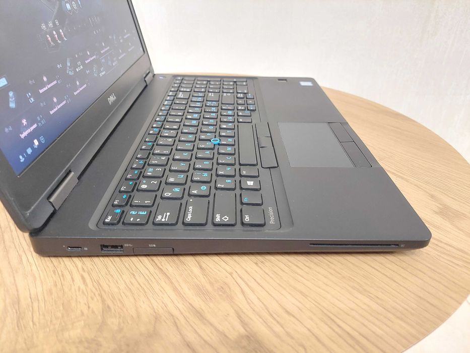 Ігровий Dell i7(7th)/32GB DDR4/512 SSD/Гарантія/Full HD/Батарея4г торг