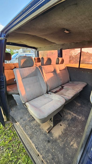 Volkswagen Transporter (T4)- 9 osobowy