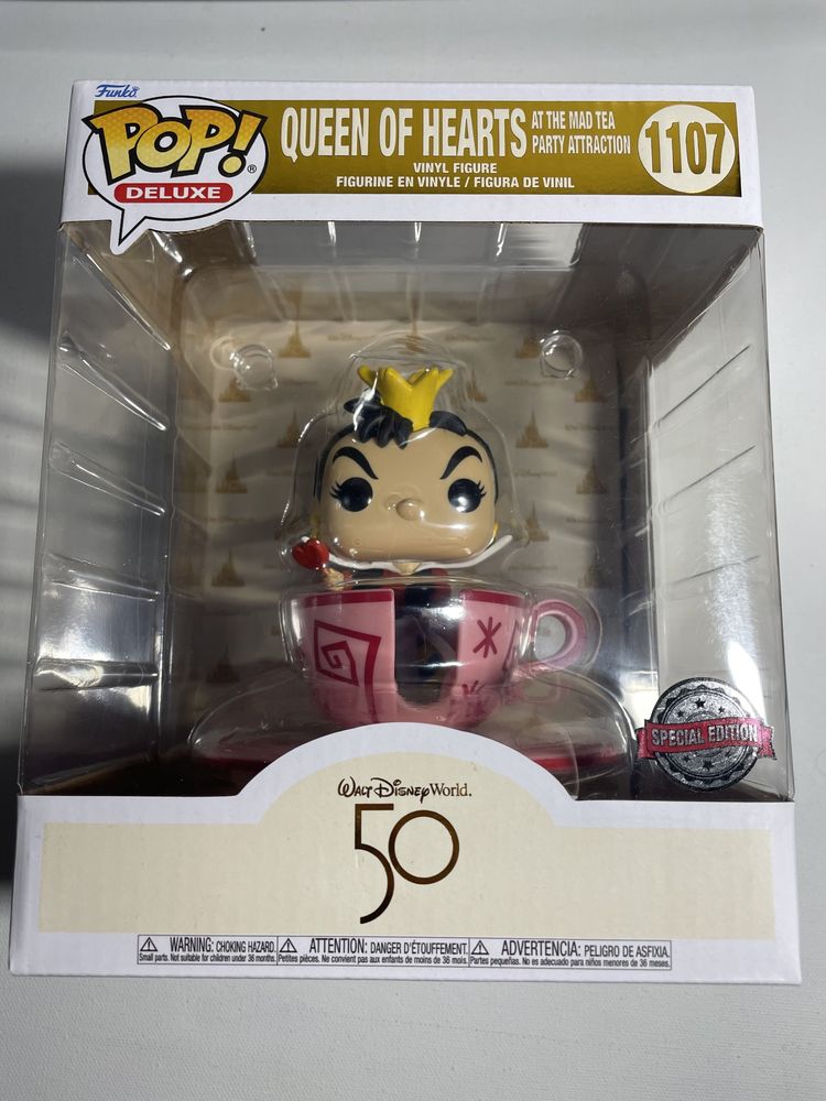 Queen of hearts at the mad tea party Funko pop alice in wonderland