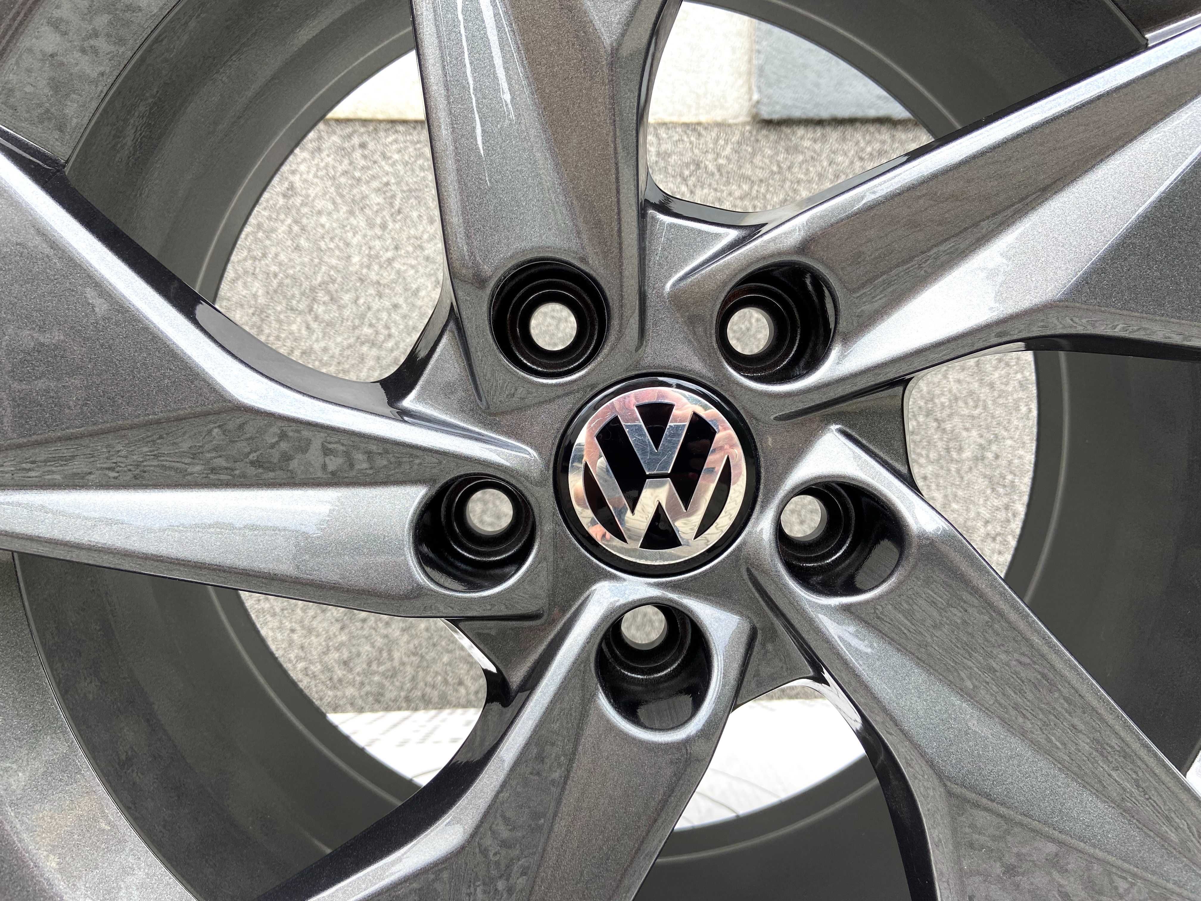 Oryginalne felgi 17 5x112 ET46 VW Golf Passat T-Roc Tiguan