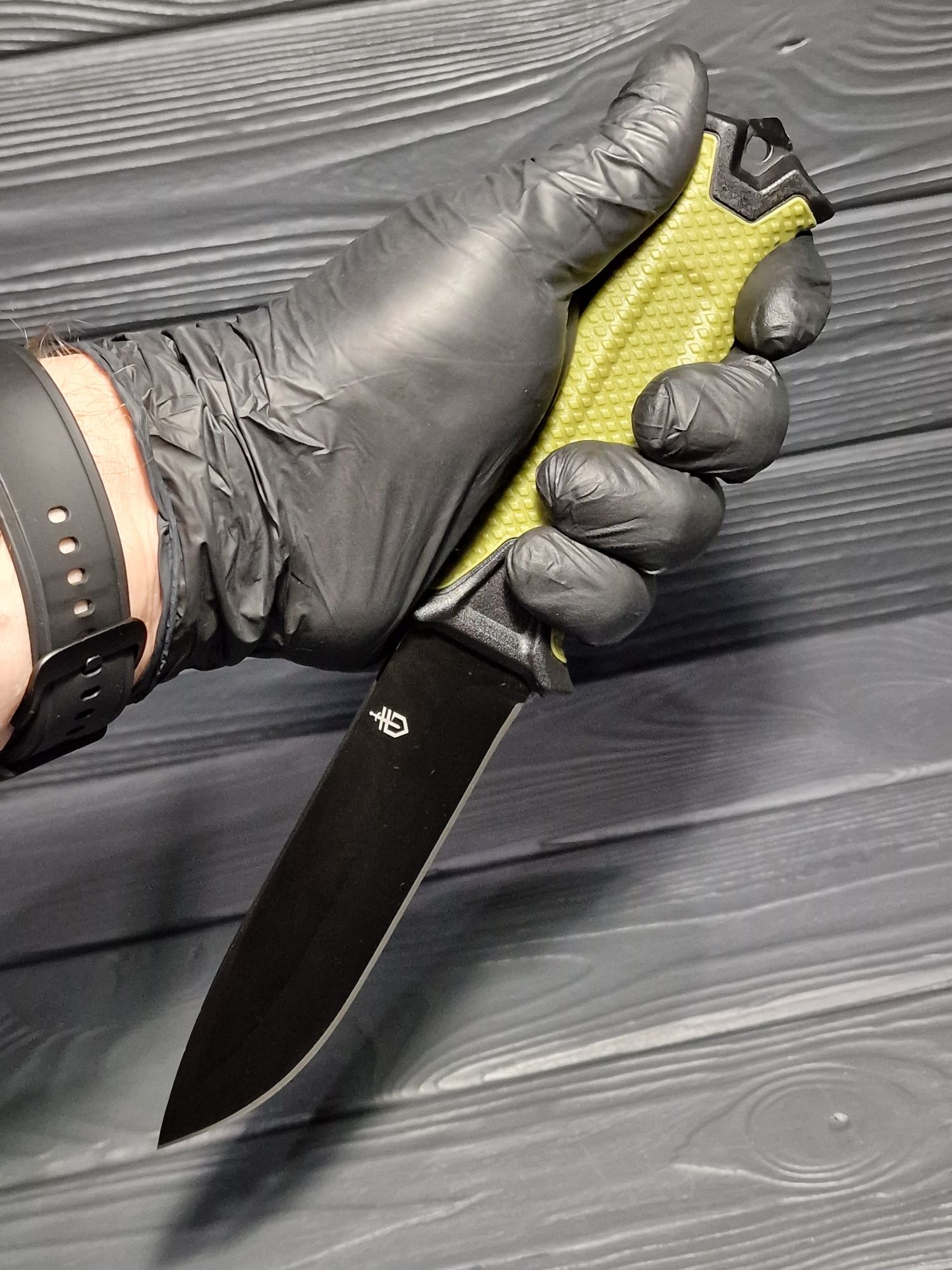 Тактический армейский нож Gerber StrongArm/олива/с гравировкой.