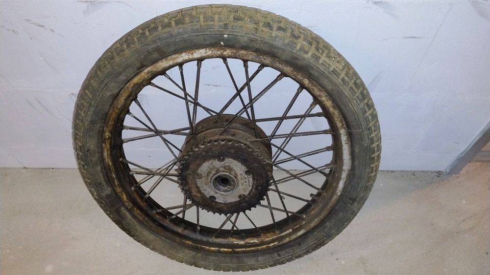 WSK motor Komplet dwa koła przód i tył z zębatką napędową do WSK