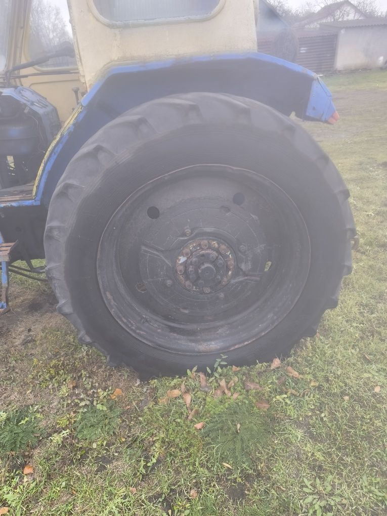 Продам трактор юмз
