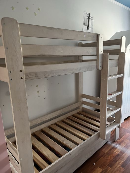 Łóżko piętrowe na materac 160cm szuflada