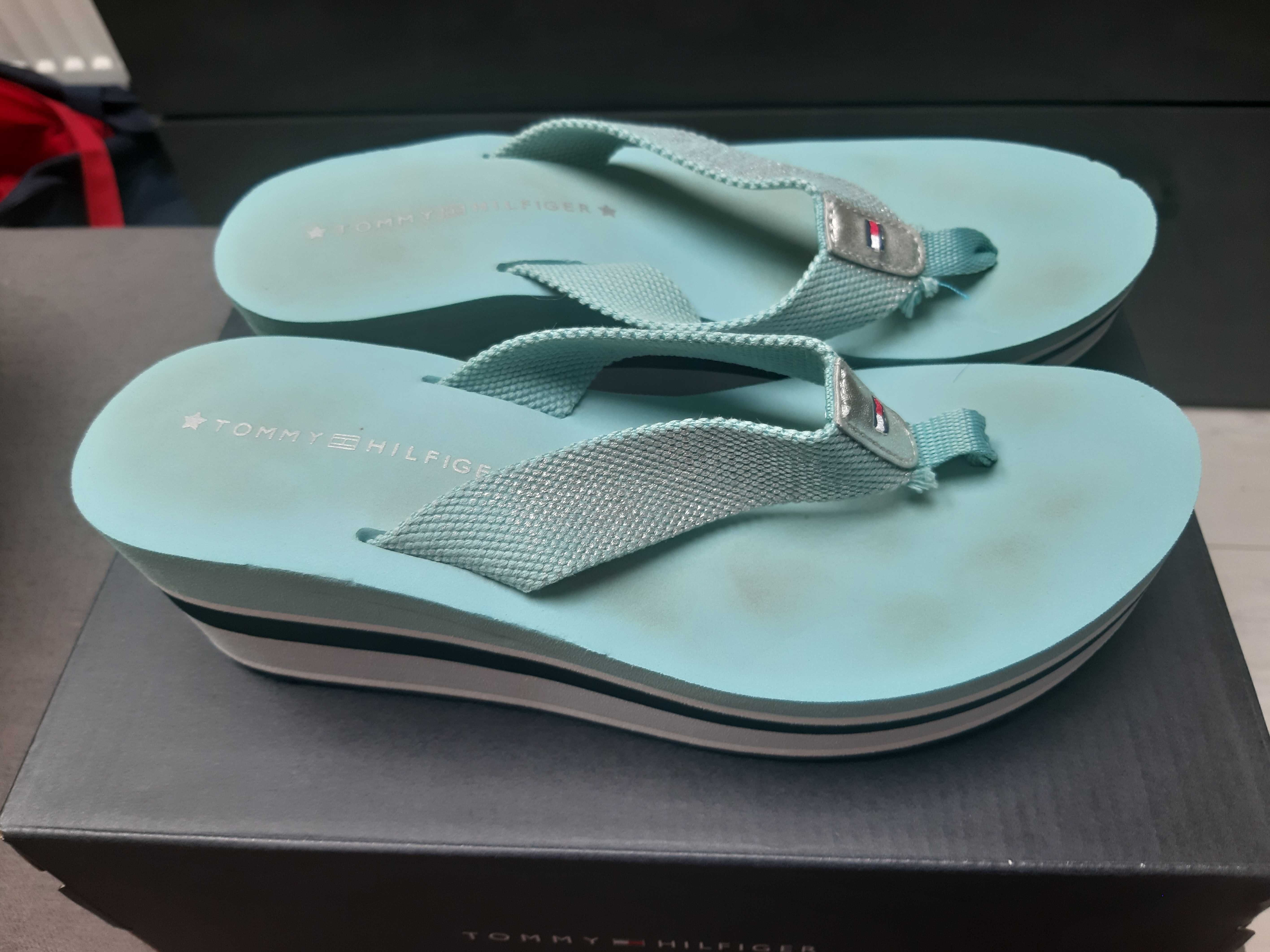 Klapki damskie firmy Tommy Hilfiger