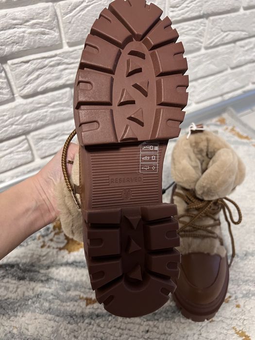 Шкіряні зимові черевики reserved zara Нові