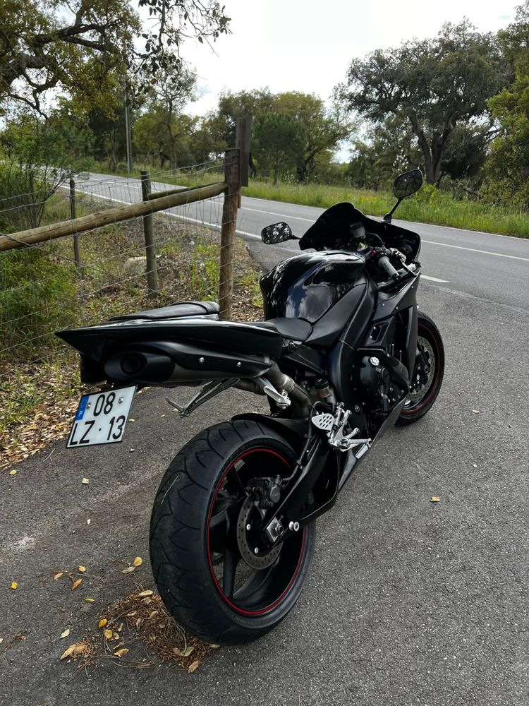 Yamaha R1 2006 Como Nova