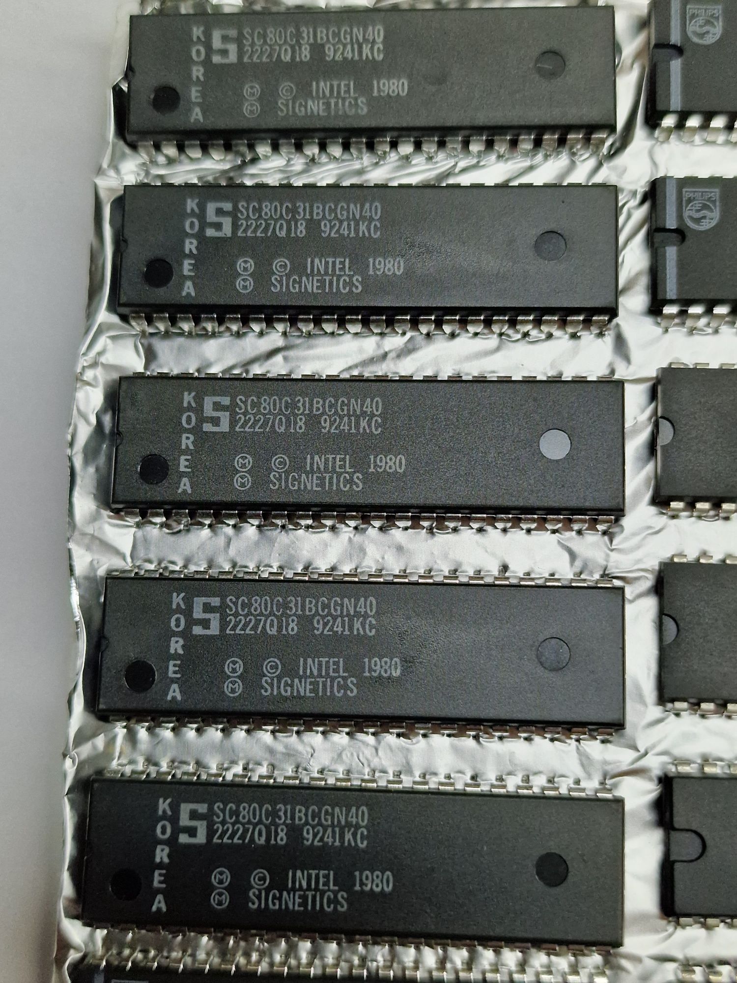 Układ scalony Intel SC80C31BCGN40