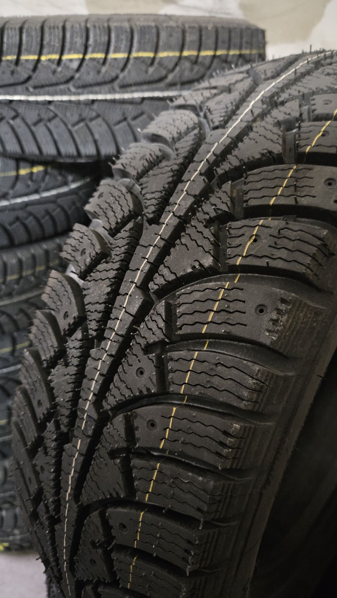 185/60R15 zimowe opony górskie GoldGum PROMOCJA