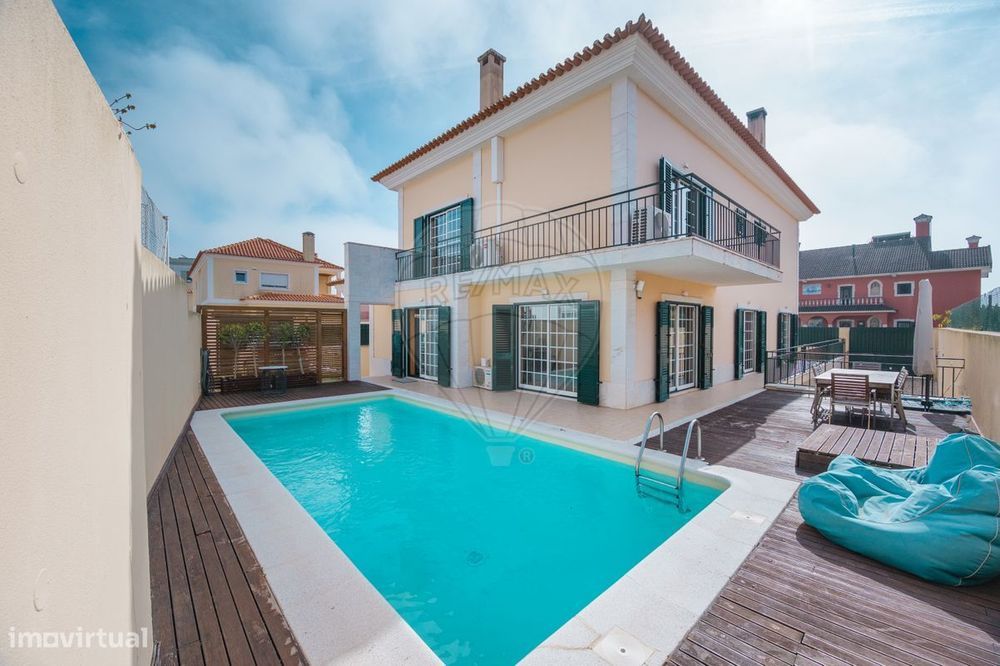 Moradia T5 para venda