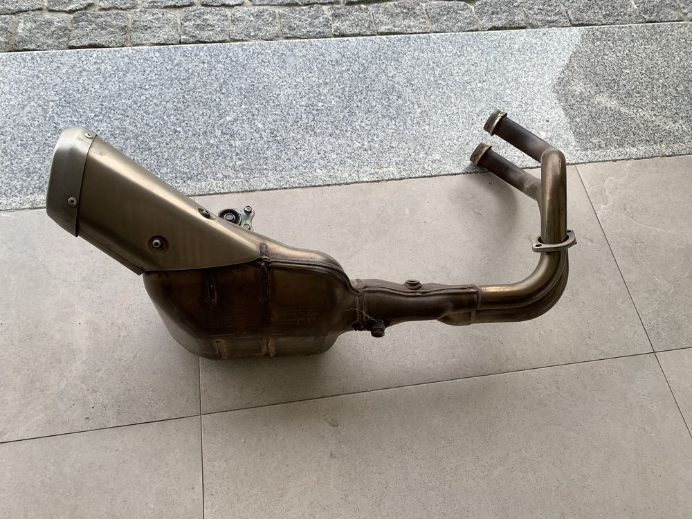 Linha de escape tracer 7