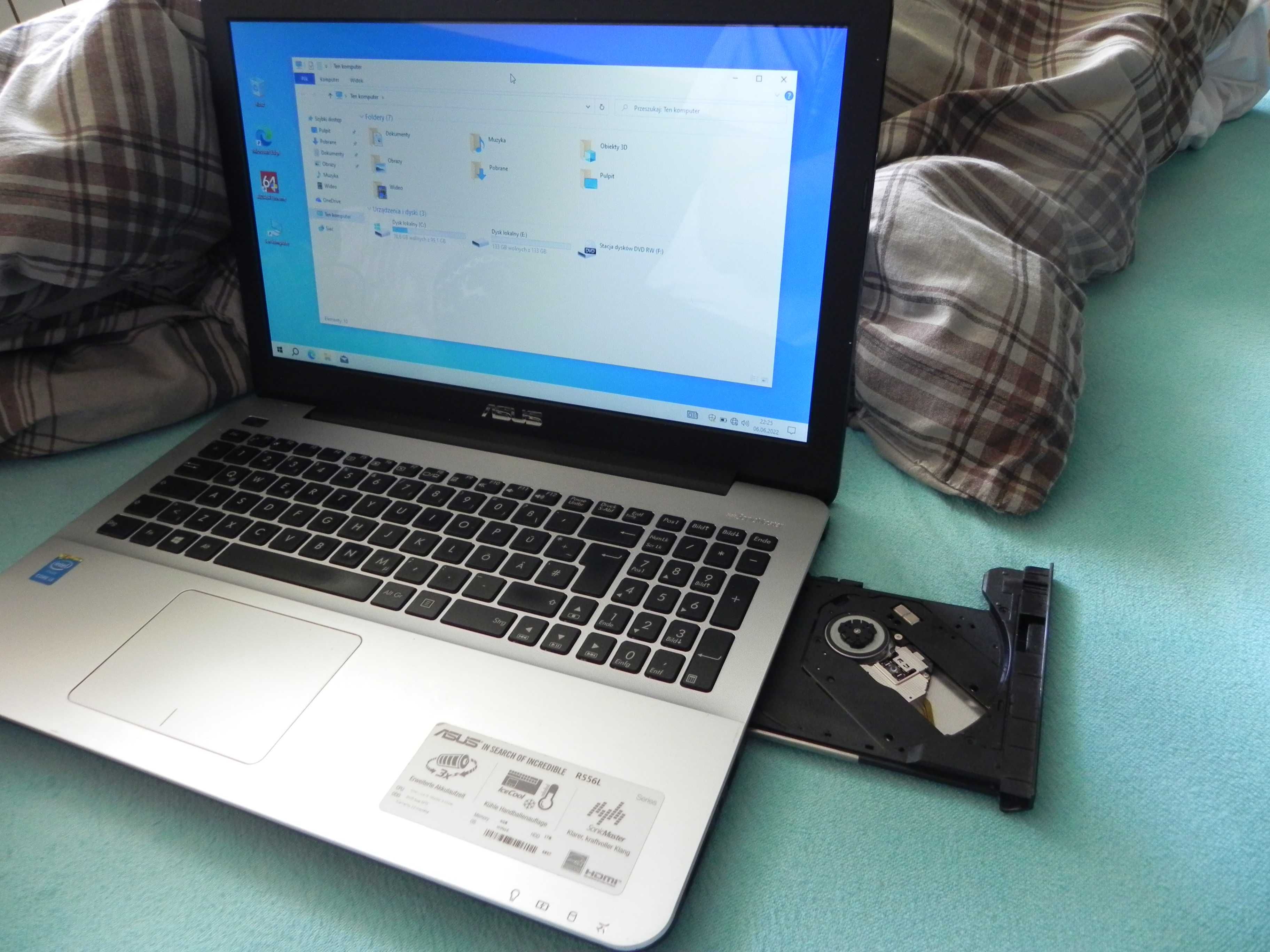Laptop Asus R556L