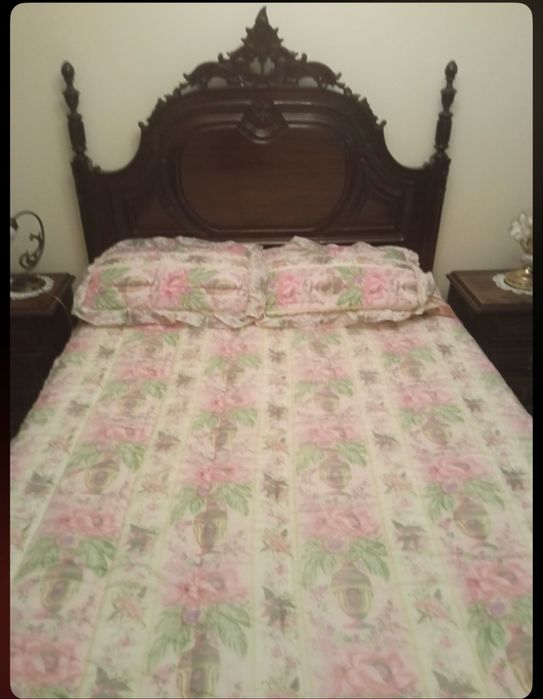 Quarto completo em madeira maciça