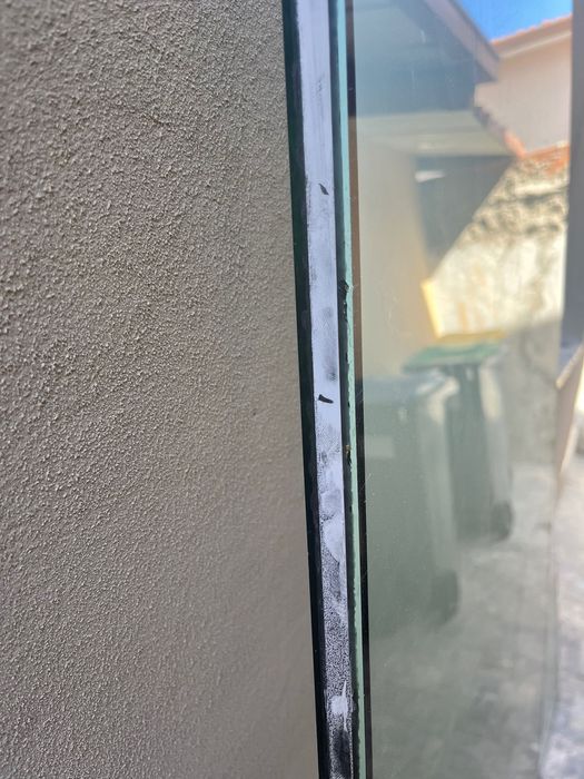 Vidros duplos usados em boas condições