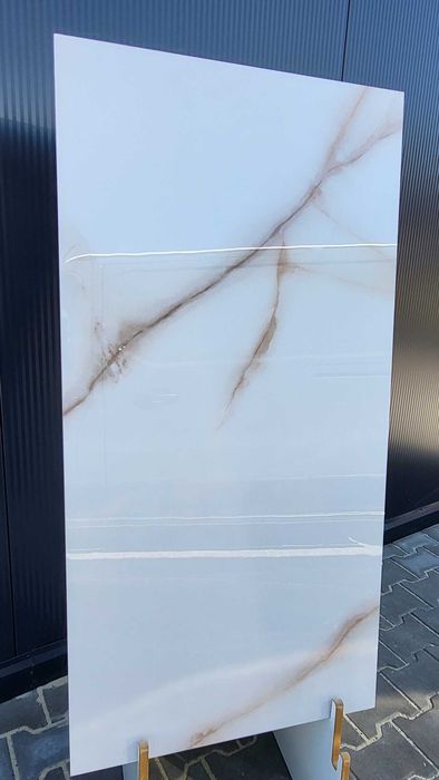 Płytki podłogowe ścienne gres poler Calacatta Gold żyłka 60x120 Gat. 1