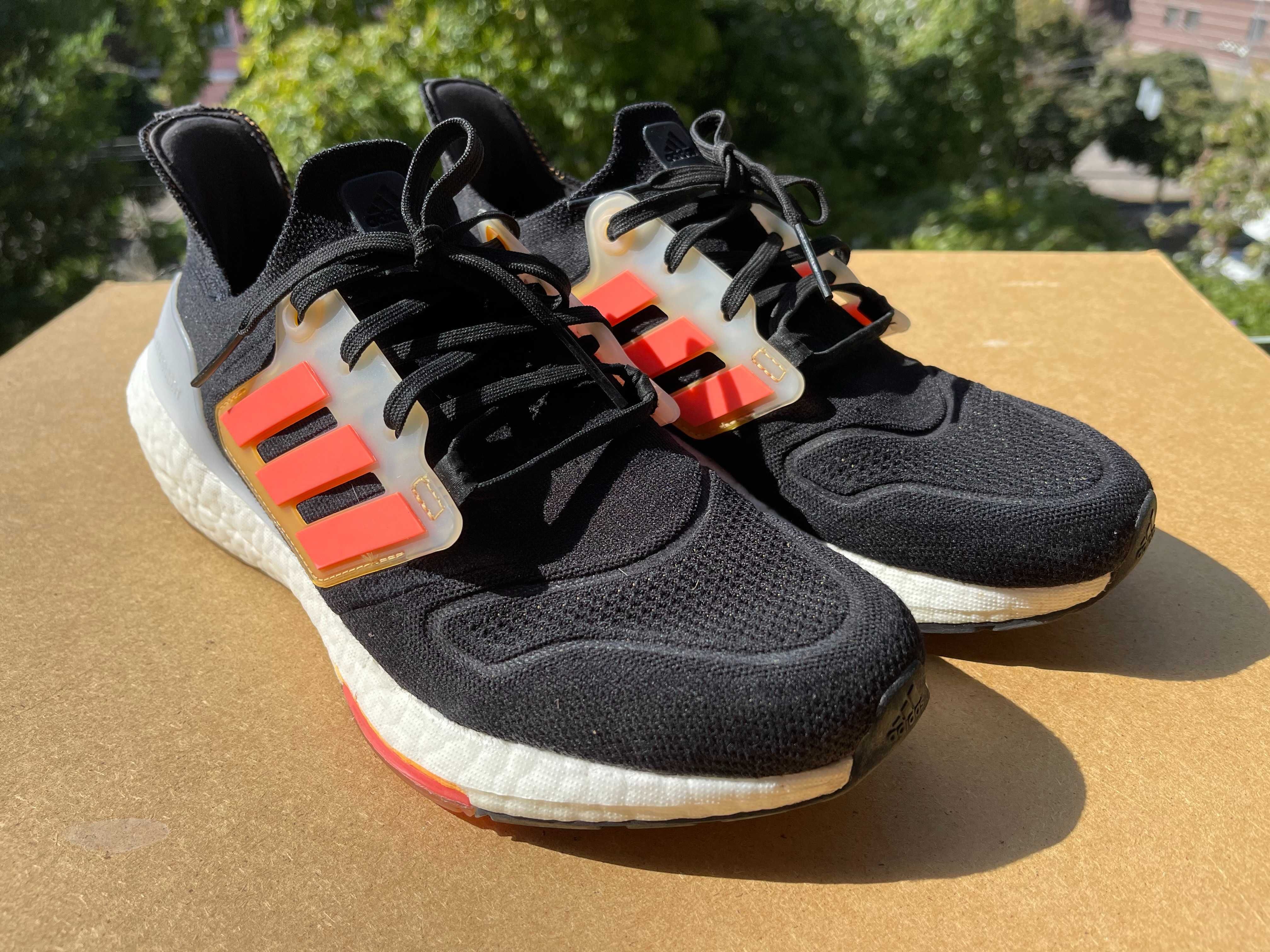 кроссовки Adidas UltraBOOST 22 бу