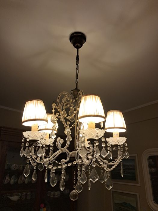 Candeeiro de teto estilo lustre