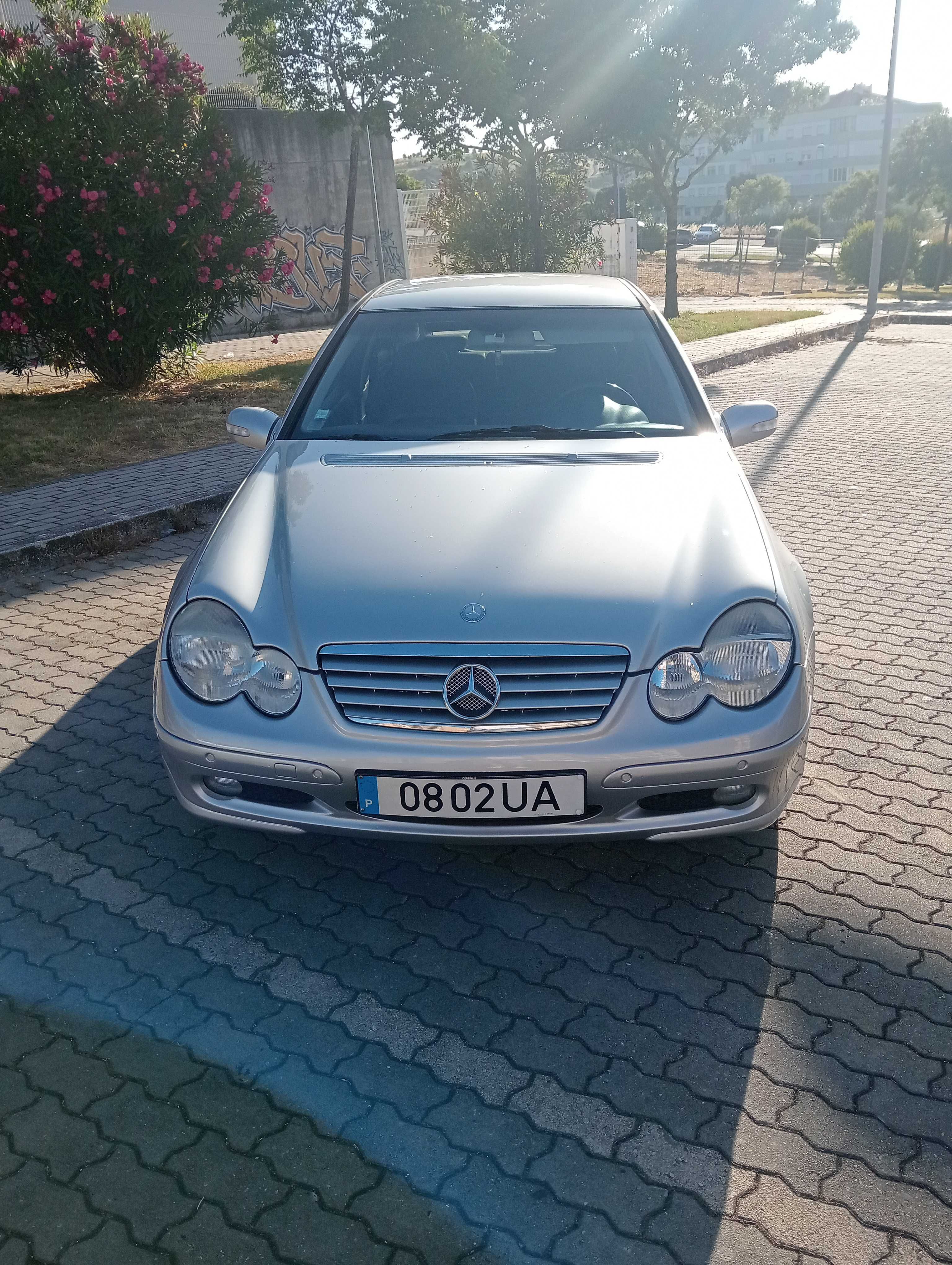 Vendo carro zona da Amadora