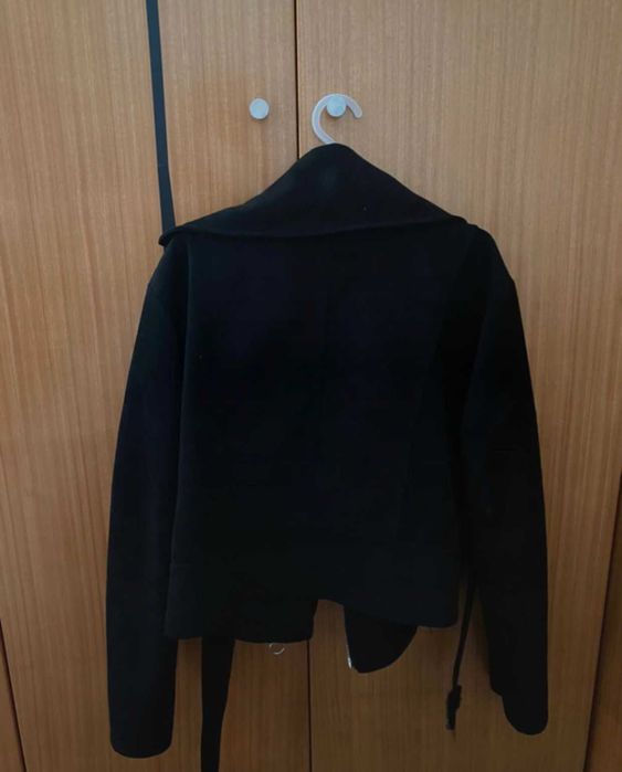 Casaco Preto XL.