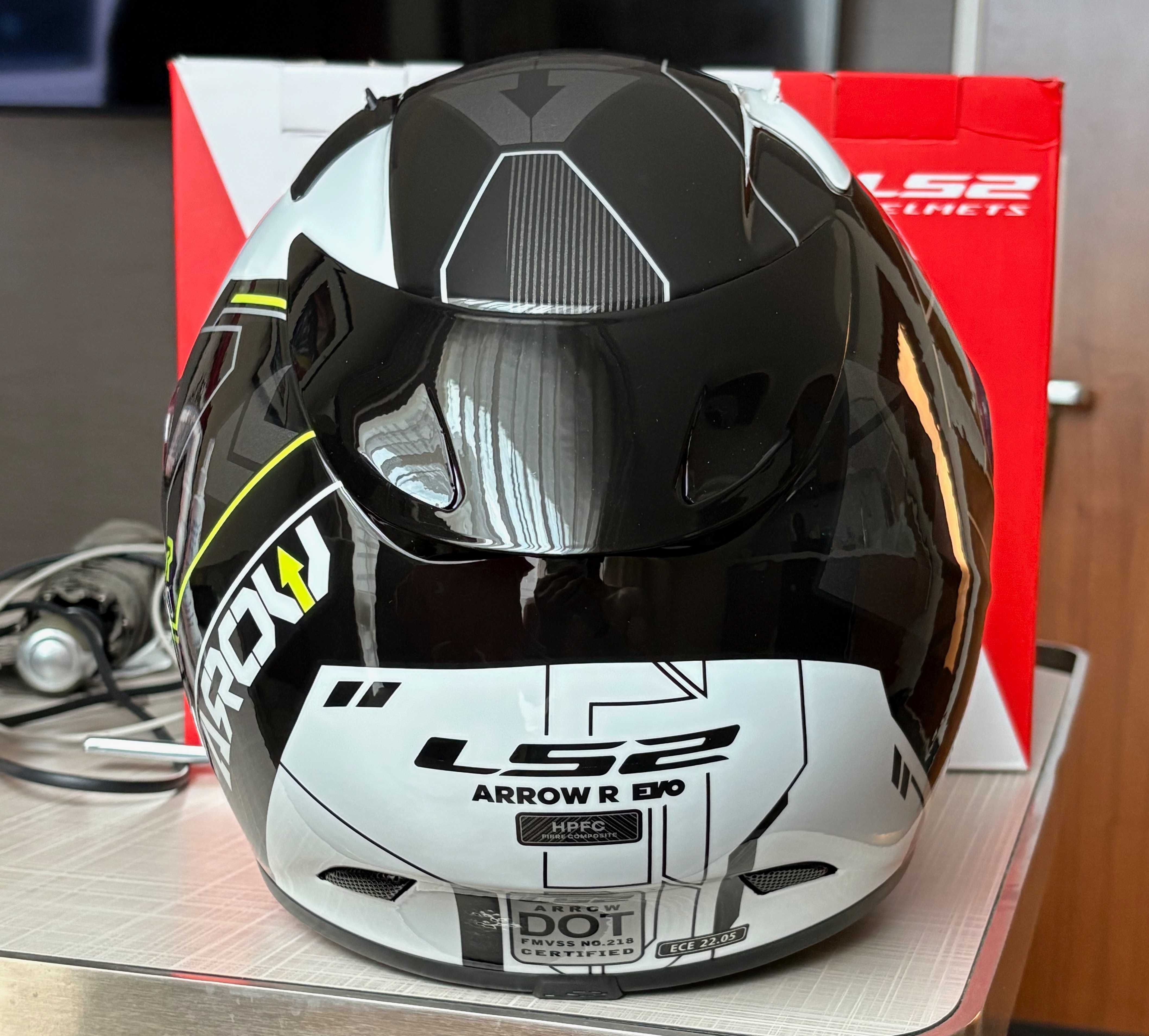 Capacete NOVO LS2 ff323 Arrow R Carbon/Kevlar (34% Desconto) Em M e L